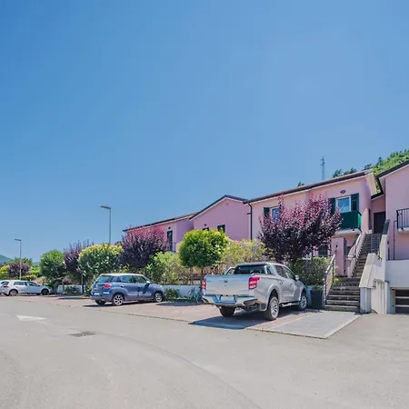 Caddy By Interhome *