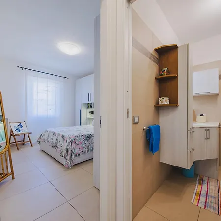 Caddy By Interhome شقة سيستري ليفانتي